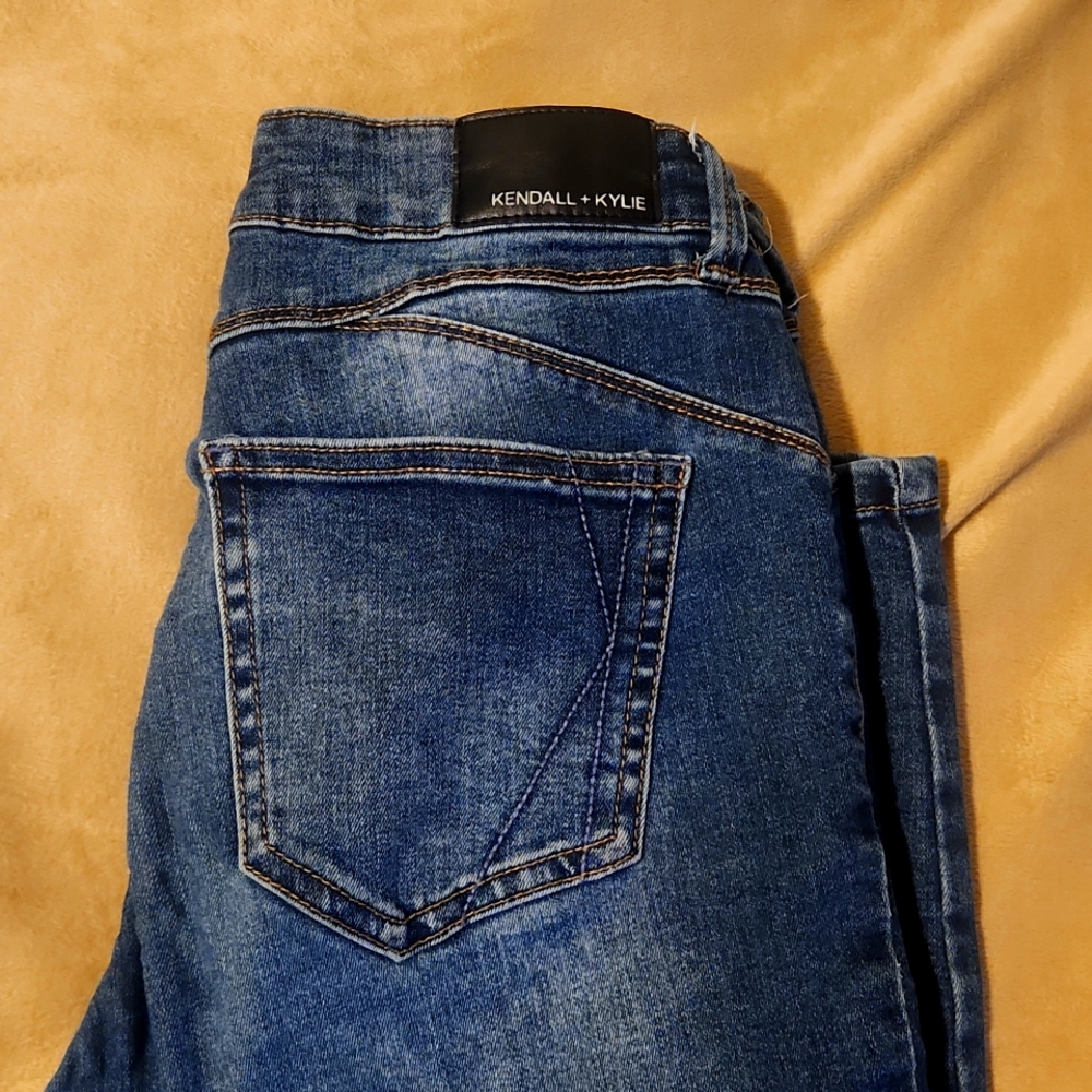 Kendall + Kylie 3/26 kontour high rise jeans